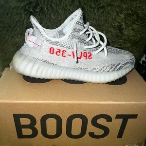 Adidas Yeezy Boost 350 V2 Low Blue Tint size 7.5 in men’s